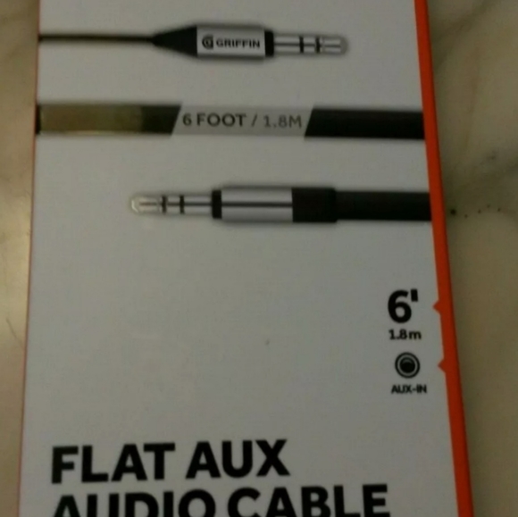Griffin Aux Flat Audio Cable 6 Ft Black / Best Aux Cable / Aux Cord - Picture 1 of 3